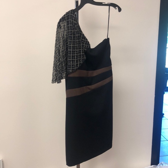 Bagdley Mischka Dresses & Skirts - NWT Badgley Mischka One Shoulder Black Brown Dress Bagdley Mischka Dresses & Skirts - NWT Badgley Mischka One Shoulder Black Brown Dress